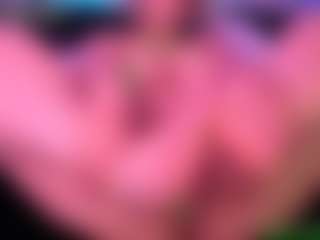 Live cam show with Lisha - Thick on TeamSkeetLive