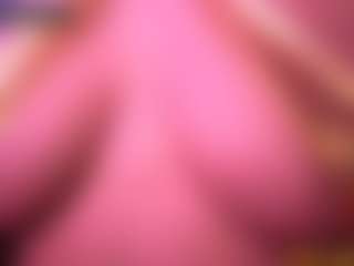 Live cam show with Lisha - Middle Aged on SmokeAndPoke