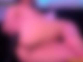 Live cam show with Lisha - Foot Fetish on milfzrlive.com