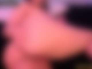 Live cam show with Lisha - Bedroom on hrnylive.com