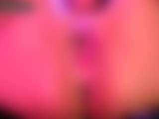 Live cam show with Lisha - Shaved Pussy Curvy on SquirtSoMuch