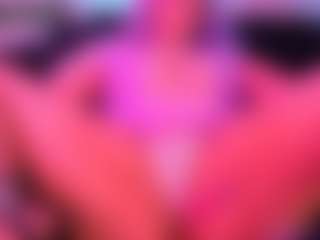 Live cam show with Lisha - Bedroom Mature on SquirtSoMuch