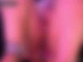 Live cam show with Lisha - BBW Shaved Pussy on CamClone