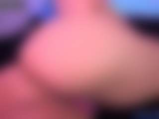 Live cam show with Lisha - Brown Eyes Mature on TastyBlacksLive