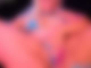 Live cam show with Lisha - Middle Aged on Mixed Magazine Live