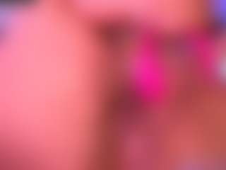Live cam show with Lisha - Natural on Gym Cam Girls