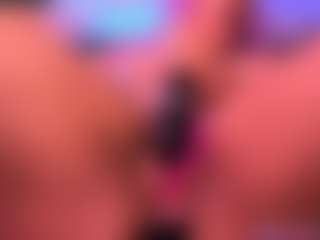 Live cam show with Lisha - Fingering on Dare Cams