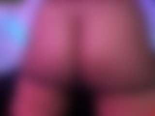 Live cam show with Lisha - Squirt Mature on hrnylive.com