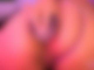 Live cam show with Lisha - Arab Young Adult on AdultVida.com