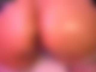 Live cam show with Lisha - Mature on Camsoda
