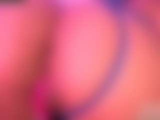 Live cam show with Lisha - Strip Mature on liverealitysex.com