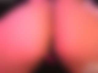 Live cam show with Lisha - Bedroom on Camsoda