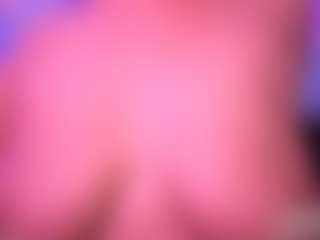 Live cam show with Lisha - Big Tits on WildCum