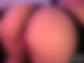 Live cam show with Lisha - Bedroom Mature on xxxlivecams.org