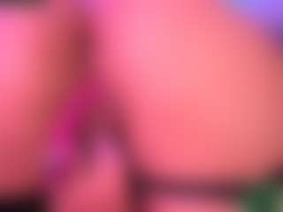 Live cam show with Lisha - Gamer Mature on CamClone