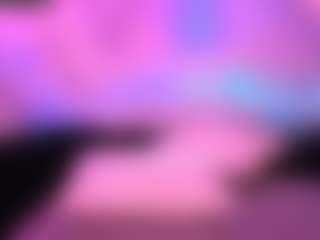 Live cam show with Lisha - Mature Young Adult on Mixed Magazine Live
