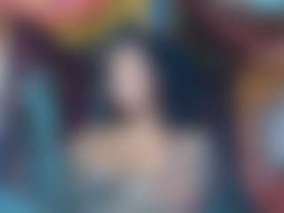 Live cam show with Eli Grey - Brown Hair on Camsoda