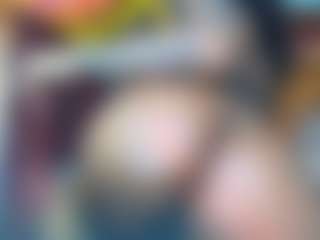 Live cam show with Eli Grey - Privateshow on Gym Cam Girls