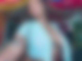 Live cam show with Eli Grey - Big Tits Brown Hair on sexylive.show