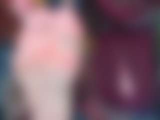 Live cam show with Eli Grey - Bedroom MILF on Gym Cam Girls