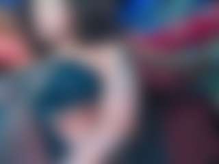 Live cam show with Eli Grey - Mature on Camsoda