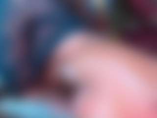 Live cam show with Eli Grey - BBW on Uber Horny