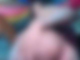 Live cam show with Eli Grey - Sexwebcam Curvy on Camsoda