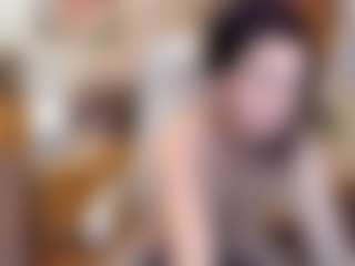 Live cam show with kendramom - Bedroom on Camsoda