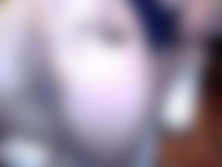 Live cam show with kendramom - Striptease on WildCum