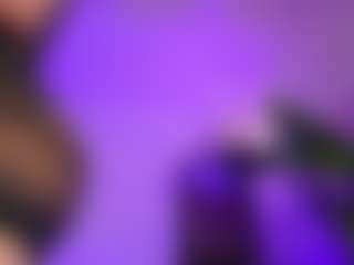 Laauura's Live Sex Cam Show