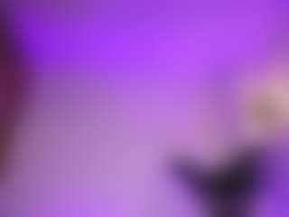 Laauura's Live Sex Cam Show