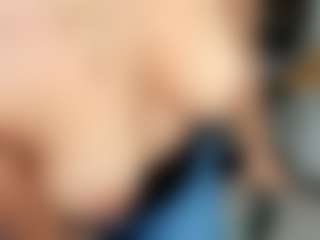 emilybrowm's Live Sex Cam Show