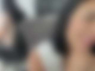 emilybrowm's Live Sex Cam Show