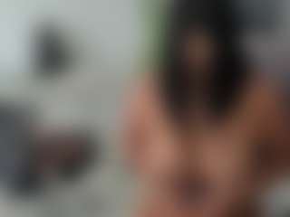 emilybrowm's Live Sex Cam Show