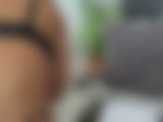 emilybrowm's Live Sex Cam Show