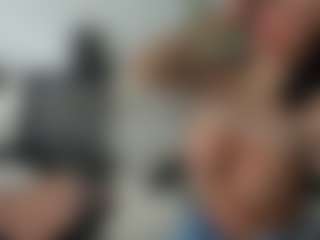 emilybrowm's Live Sex Cam Show