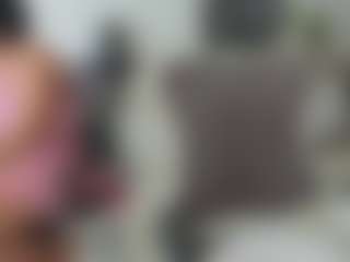 emilybrowm MILF webcam performer live streaming