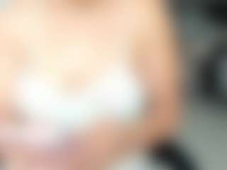 emilybrowm's Live Sex Cam Show