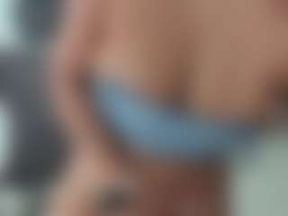 emilybrowm's Live Sex Cam Show