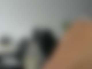 Live cam show with emilybrowm - Latina MILF on friskycurves.com | colombia