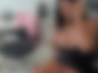 emilybrowm's Live Sex Cam Show