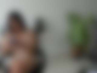 emilybrowm's Live Sex Cam Show