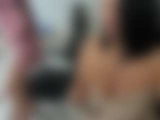 emilybrowm MILF webcam performer live streaming