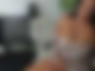 emilybrowm's Live Sex Cam Show