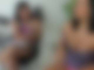 emilybrowm MILF webcam performer live streaming