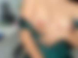 emilybrowm's Live Sex Cam Show