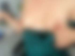 emilybrowm's Live Sex Cam Show