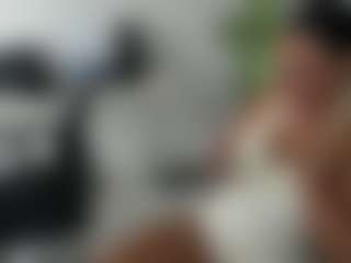 Live cam show with emilybrowm - Latina MILF on Camsoda | colombia