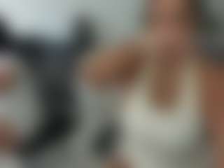 emilybrowm's Live Sex Cam Show