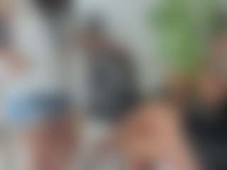 Live cam show with emilybrowm - Natural on Mixed Magazine Live